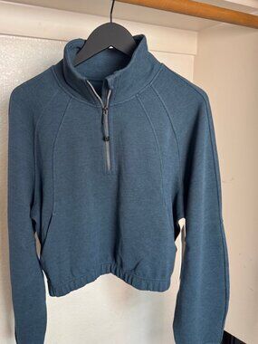 Lululemon Scuba Cropped Half Zip